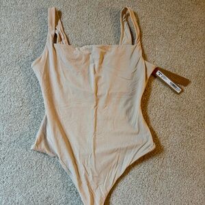 Skims Fits Everybody Squareneck Bodysuit – Size Small (NWT)